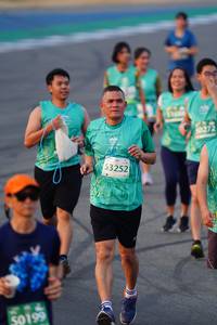 BIB: 50272, 53252, 0199, 
                            <button type="button" onclick="openModal(10516337)" class="btn btn-primary btn-sm float-right btn-popup" data-toggle="modal" data-target=".modal-high-quality">
                        <i class="fas fa-shopping-cart"></i> Add to Cart
                    </button>
                                            <button type="button" onclick="isThisMe(10516337, true)" class="btn btn-success btn-sm float-right btn-popup btn-isme hidden" data-toggle="tooltip" data-placement="bottom" title="นี่คือรูปของคุณใช่ไหม คลิกที่นี่เพื่อเอาเข้าอัลบั้ม">
                        <i class="fas fa-plus"></i> Add to album
                    </button>
                    <button type="button" onclick="isThisMe(10516337, false)" class="btn btn-warning btn-sm float-right btn-popup btn-isnotme hidden">
                        <i class="fas fa-ban"></i> Remove from album
                    </button>